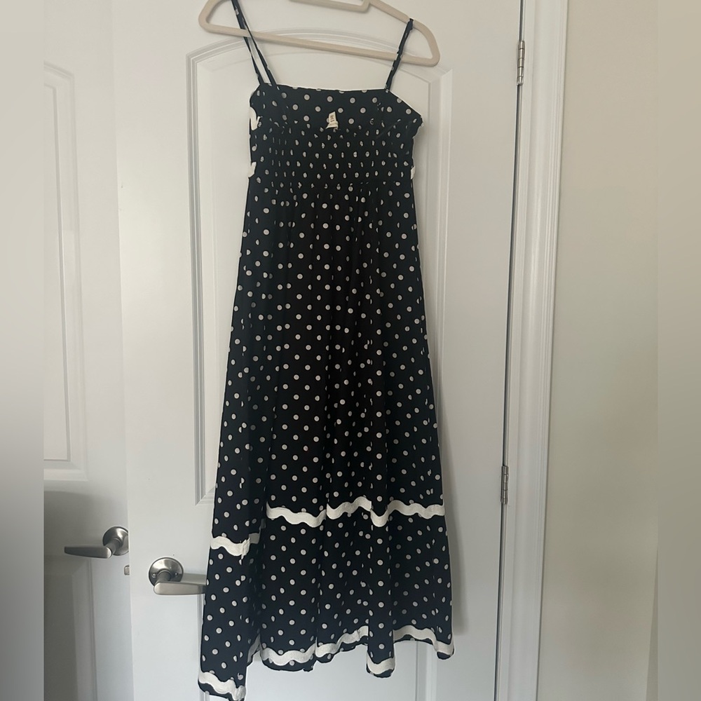 Elegant Black and White Polka Dot dress, Sim & Sam Scalloped Midi Dress - Picture 4 of 6